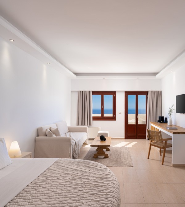 HONEYMOON SUITE WITH OUTDOOR JACUZZI